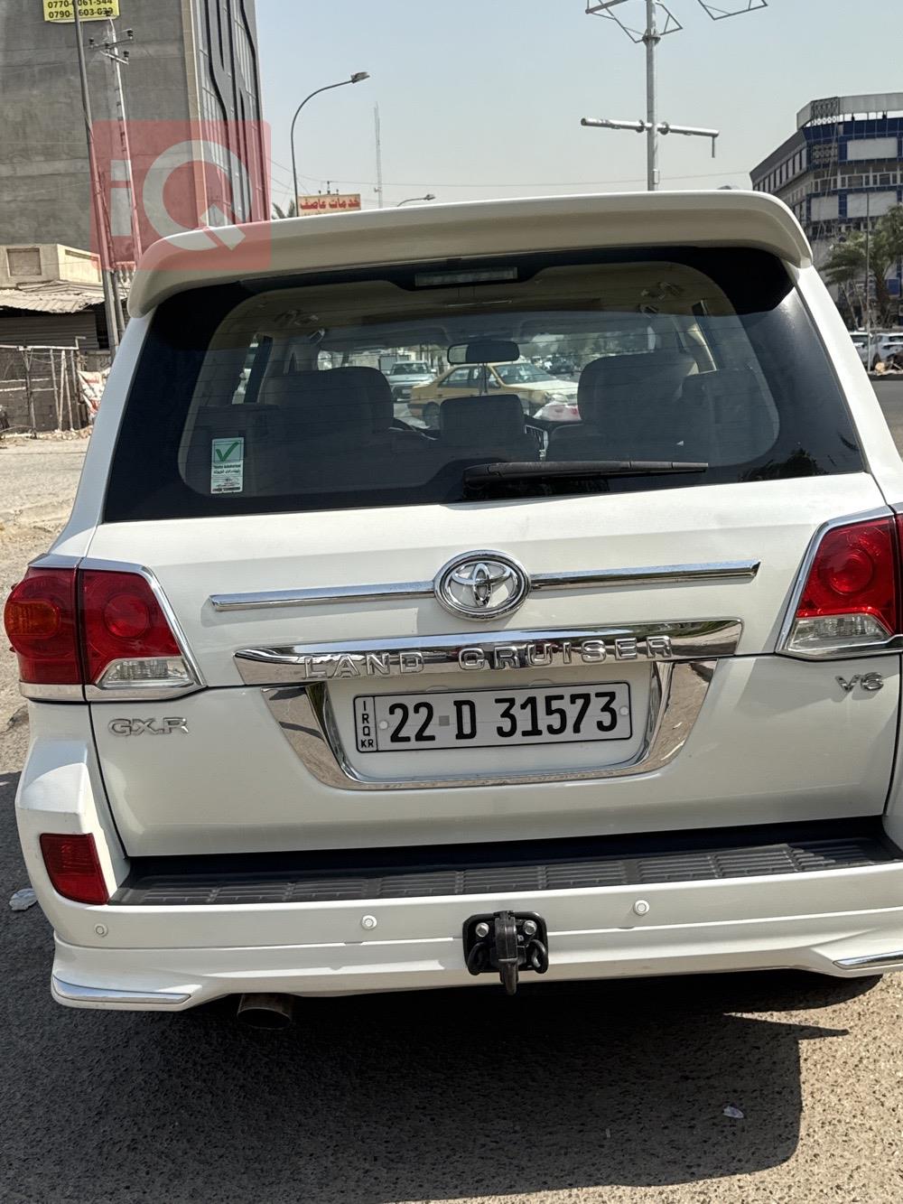 Toyota Land Cruiser